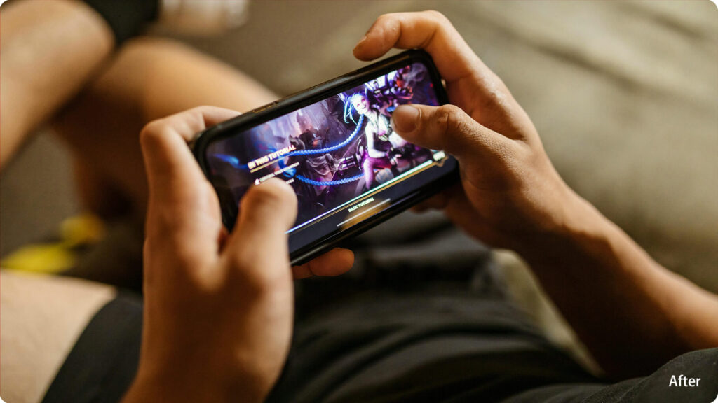 After Wearing Transparent Lens Glasses Reduced blue light exposure while maintaining natural color perception during mobile games